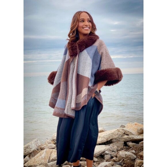 Anthropologie Sweaters - Northern Angel Anthropologie‎ Fur Trim Poncho Sweater S/M Penny Lane Oversized